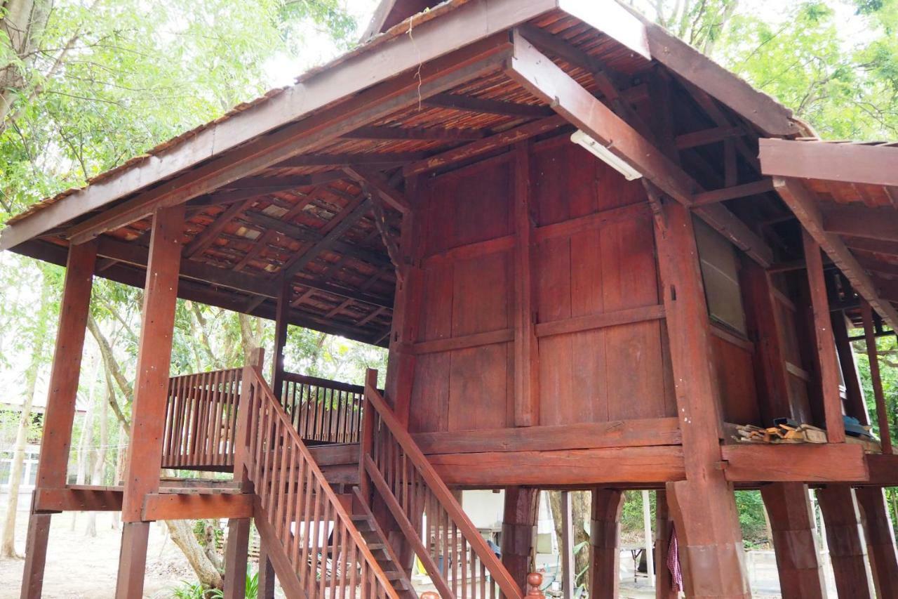 Insight Hostel Chiang Mai Exterior photo