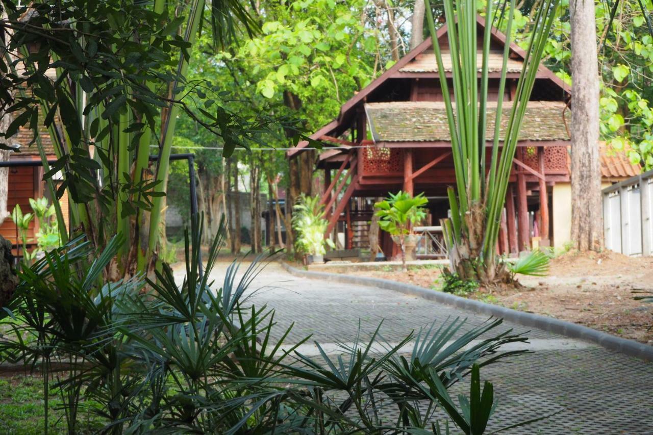Insight Hostel Chiang Mai Exterior photo