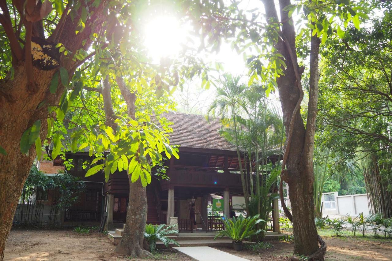 Insight Hostel Chiang Mai Exterior photo