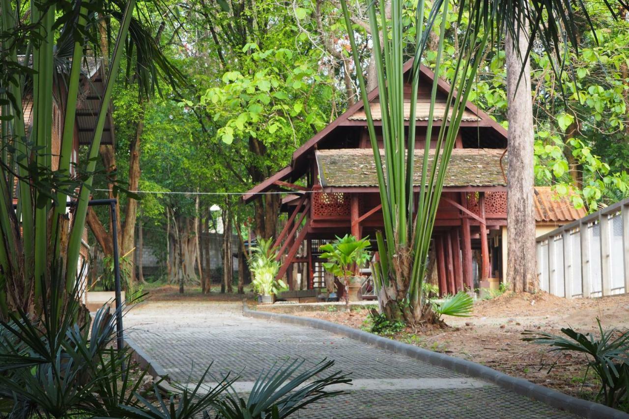 Insight Hostel Chiang Mai Exterior photo