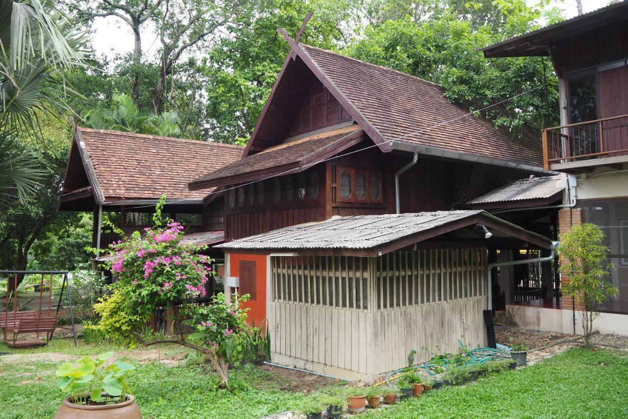 Insight Hostel Chiang Mai Exterior photo